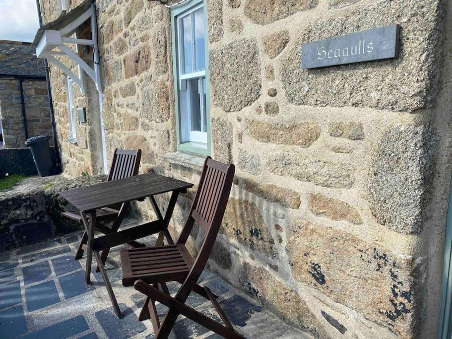 Seagulls Cottage, Touching Distance From Beach Mousehole Buitenkant foto